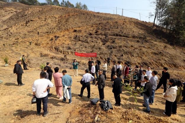 不負春光好，搶播萬畝林 ——將樂縣村企合作造林工作現(xiàn)場會在福建金森召開